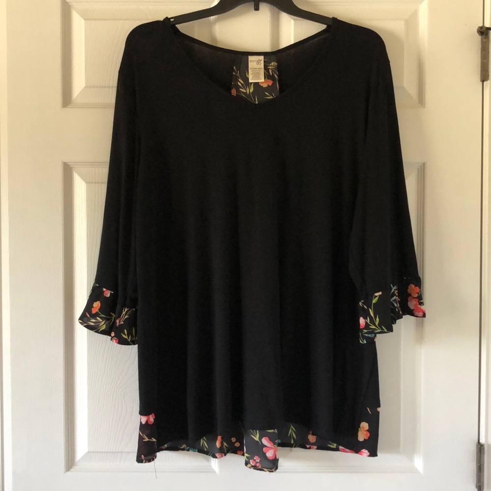 Terra & Sky Floral Blouse